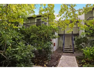 Photo #6: 21628977 Listing