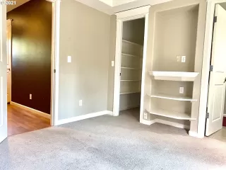 Photo #4: 21628992 Listing