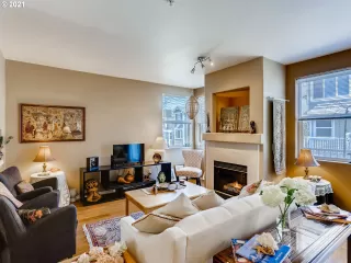 Photo #2: 21630519 Listing