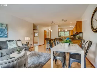 Photo #3: 21630524 Listing