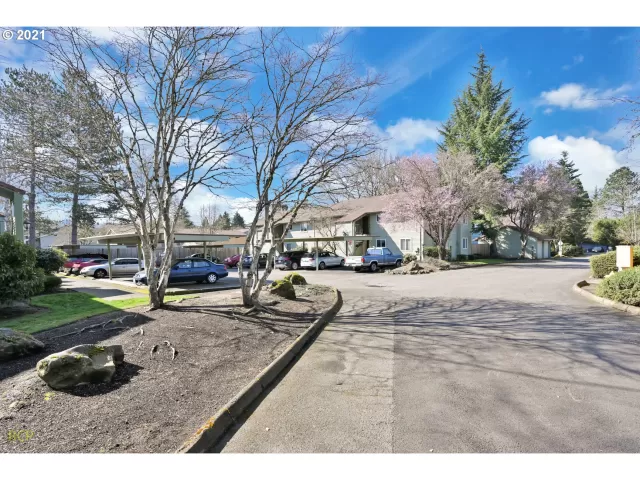 MLS: 21631012 Condo For Sale