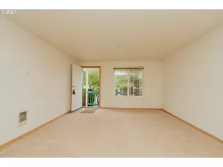 Photo #2: 21631227 Listing