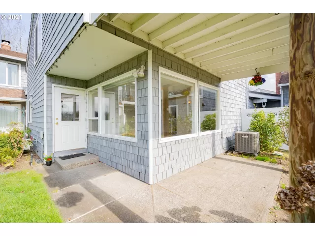 MLS: 21631363 Condo For Sale