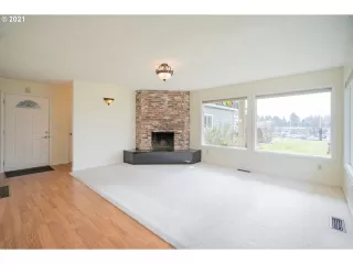 Photo #1: 21631363 Listing