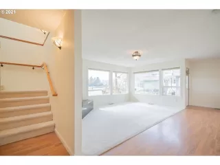 Photo #2: 21631363 Listing