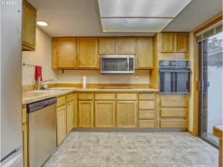 Photo #1: 21632518 Listing