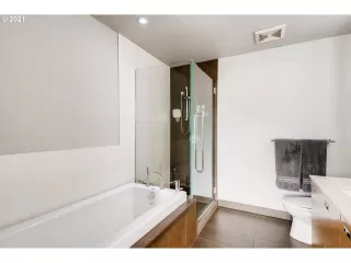 Photo #5: 21633294 Listing 