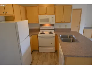 Photo #1: 21633326 Listing