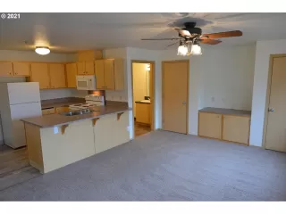 Photo #2: 21633326 Listing