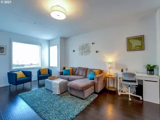 Photo #2: 21633451 Listing