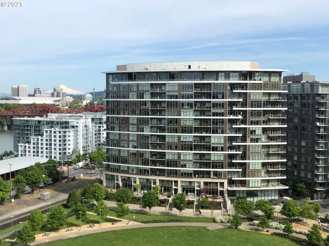 MLS: 21634016 Condo For Sale