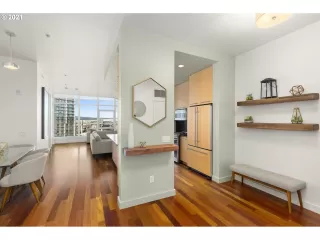 Photo #3: 21634016 Listing