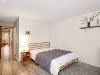 Photo #5: 21634201 Listing