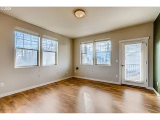 Photo #2: 21634227 Listing