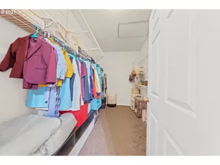 Photo #5: 21634676 Listing