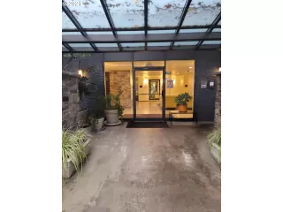 Photo #2: 21635485 Listing