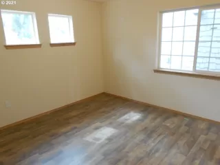 Photo #3: 21635538 Listing 