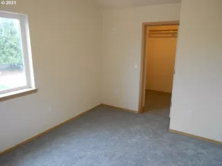 Photo #6: 21635538 Listing 