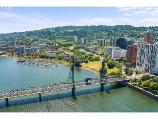 Photo #1: 21636249 Listing