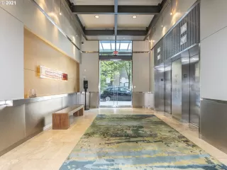 Photo #4: 21636498 Listing 