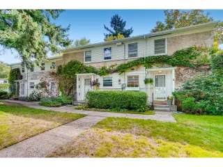 Photo #2: 21636517 Listing