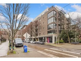 Photo #3: 21636522 Listing 