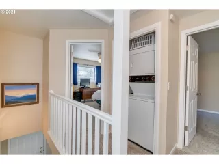 Photo #6: 21636755 Listing