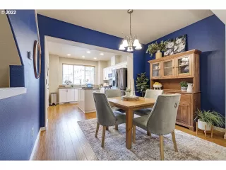 Photo #6: 21637238 Listing