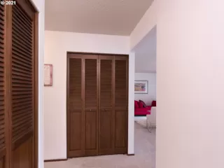 Photo #3: 21638006 Listing