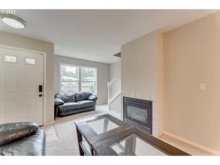 Photo #3: 21639083 Listing