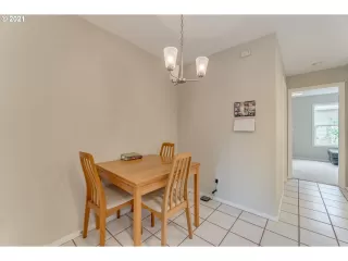 Photo #4: 21639083 Listing