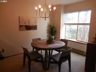 Photo #6: 21639169 Listing