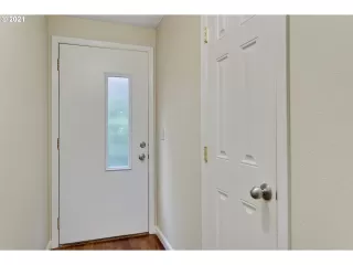 Photo #1: 21641452 Listing