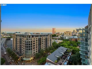 Photo #4: 21642177 Listing 