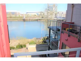 Photo #5: 21642800 Listing 