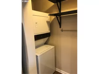 Photo #3: 21643115 Listing