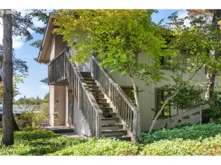 Photo #2: 21643275 Listing