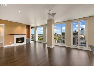 Photo #3: 21644246 Listing