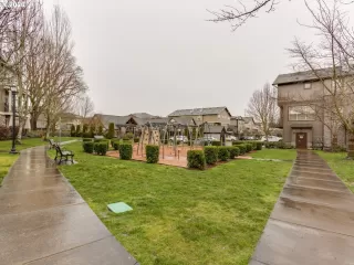 Photo #1: 21644843 Listing 