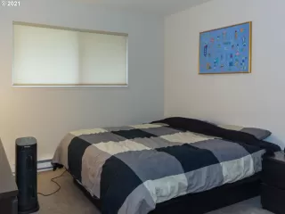 Photo #6: 21644854 Listing