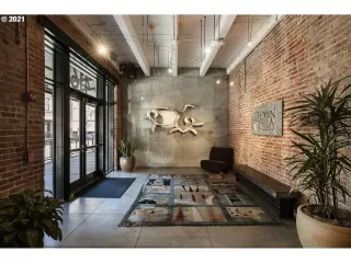 Photo #1: 21645628 Listing