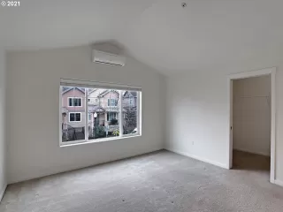 Photo #6: 21645633 Listing