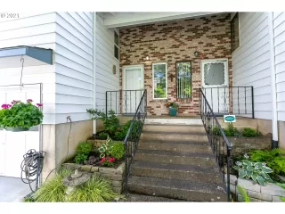 Photo #2: 21646505 Listing