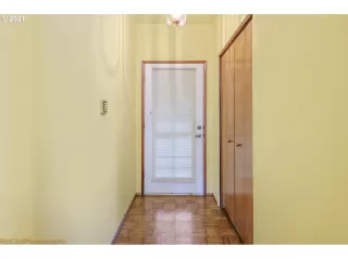 Photo #1: 21646912 Listing