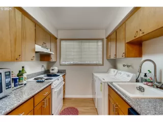 Photo #3: 21647096 Listing