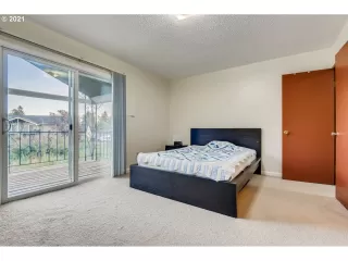 Photo #6: 21647096 Listing