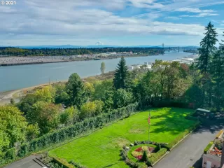 Photo #1: 21647313 Listing