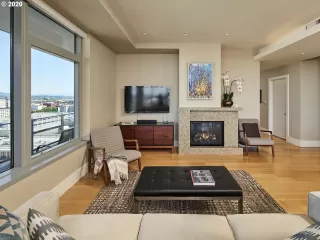 Photo #3: 21647454 Listing 