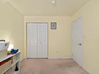 Photo #4: 21647505 Listing 