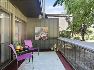 Photo #5: 21647505 Listing 